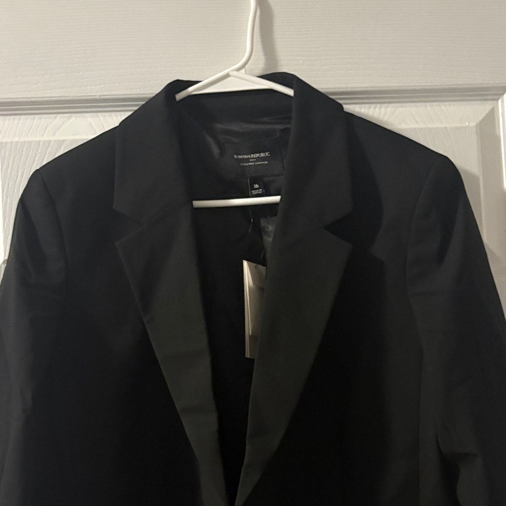 Banana Republic Black Tailored Single-Breasted Blazer